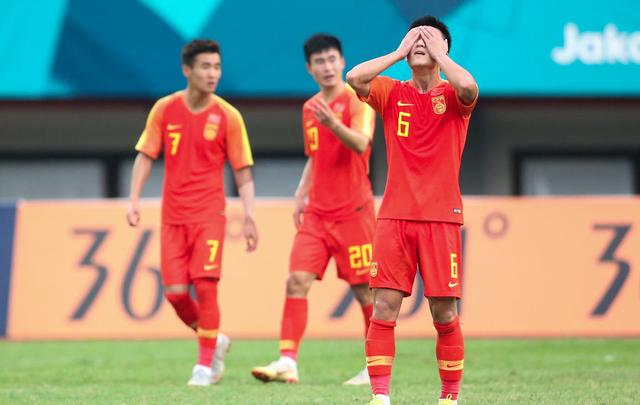  那不勒斯青春风暴席卷赛场，U23小将传射逆转都灵  